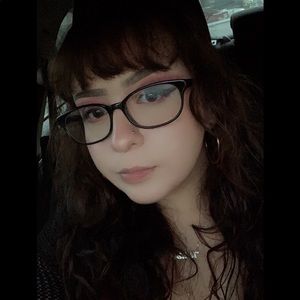 Meet your Posher, Ceci